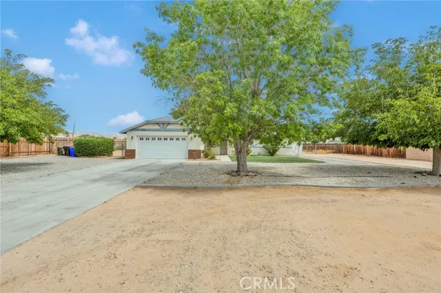 14285 Kiowa Road, Apple Valley, CA 92307 - #2