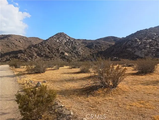 13089 Sunset Drive, Lucerne Valley, CA 92356 - #2