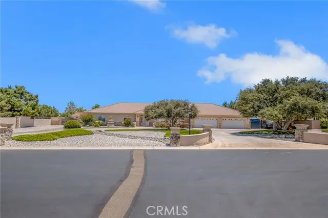 6955 Oak View Court, Hesperia, CA 92344 - #1