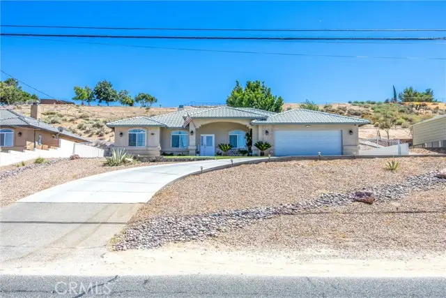 17659 Bangor, Hesperia, CA 92345 - #2