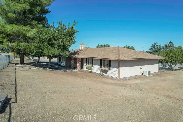 17010 Ranchero, Hesperia, CA 92345 - #2