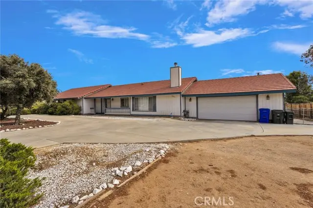 16255 Wintun Road, Apple Valley, CA 92307 - #3