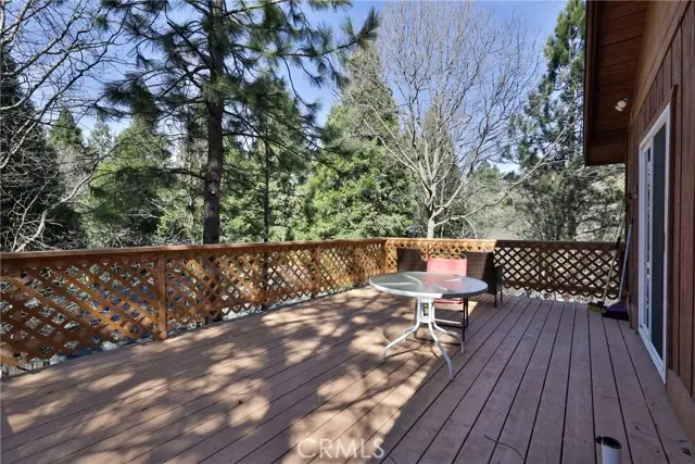 22945 Redwood Way, Crestline, CA 92325 - #1