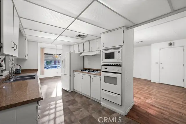 3850 Atlantic Avenue  #60, Highland, CA 92346 - Image #2