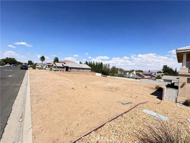 13145 Autumn Leaves Avenue, Victorville, CA 92395 - #3