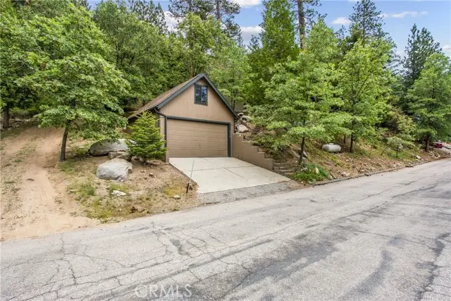 6429 Cedar Avenue, Angelus Oaks, CA 92305 - #3