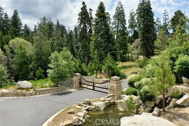 275 Ponderosa Peak Road, Lake Arrowhead, CA 92352 - #2