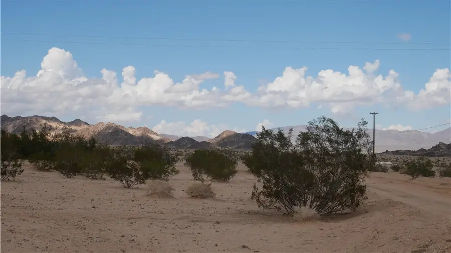 9 Bullion Mountain Rd, Twentynine Palms, CA 92277 - #2