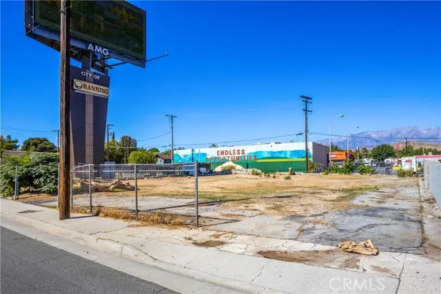 579 Livingston, Banning, CA 92220 - #2