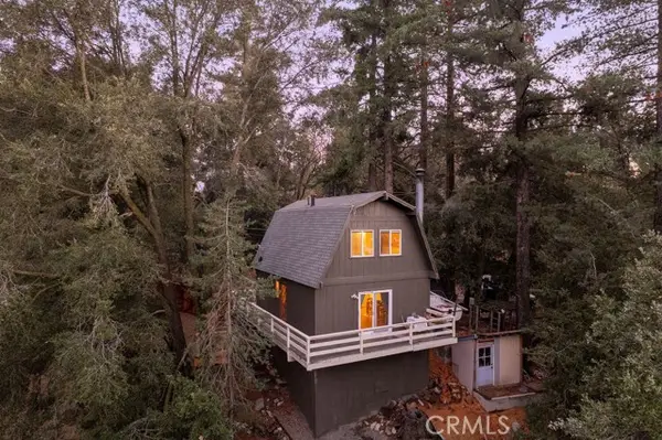 989 Calanda, Crestline, CA 92325