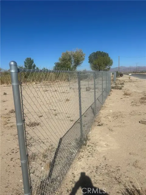 11482 Locust, Lucerne Valley, CA 92356