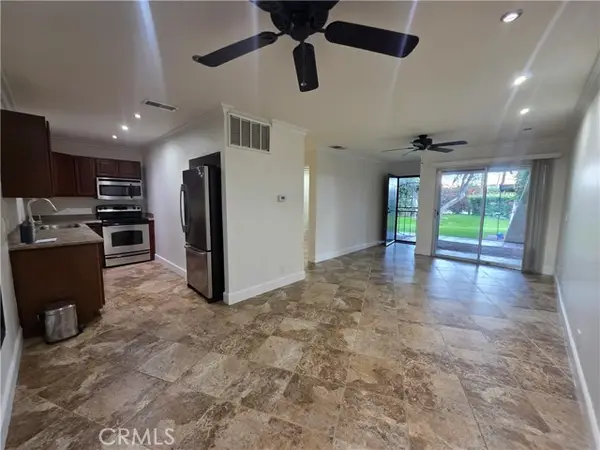 420 Villa Court  #103, Palm Springs, CA 92262