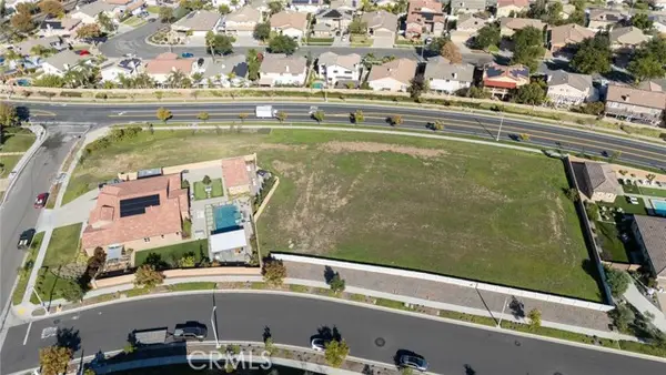 1345 Sallie Jeffreys Way, Corona, CA 92881