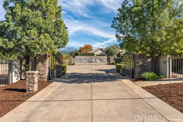 11489 Walnut Street, Redlands, CA 92374