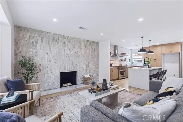 3825 Edgehill Drive, Los Angeles, CA 90008 - Image #2