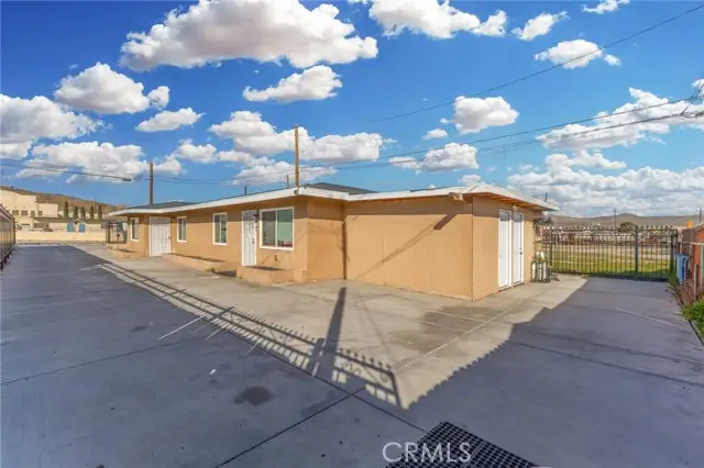 409 N 3rd Avenue, Barstow, CA 92311 - #3