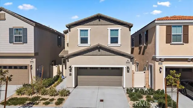16728 Grapefruit Lane, Fontana, CA 92336 - #2