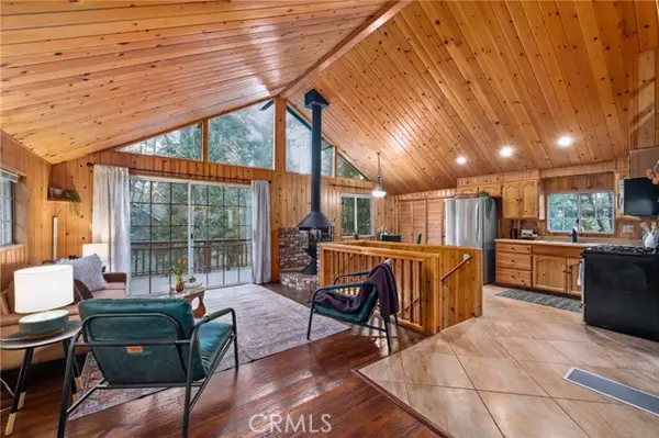 32143 West Drive, Running Springs, CA 92382