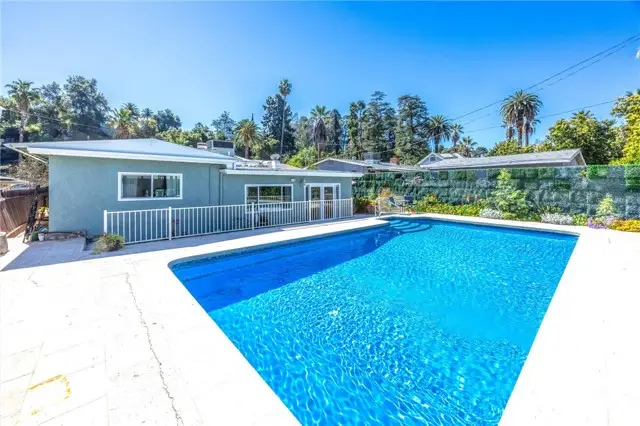 11 Crescent, Redlands, CA 92373 - #2