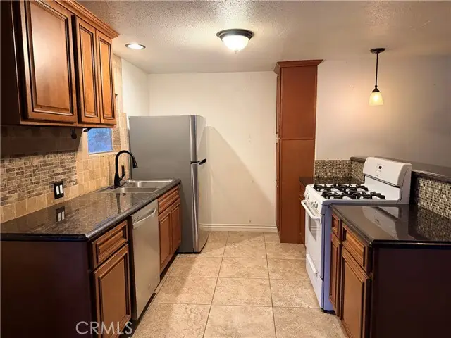 1223 Rose, Mentone, CA 92359 - #3