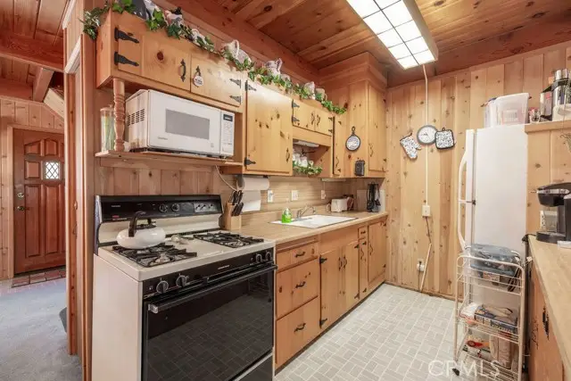 39820 Snowball, Big Bear Lake, CA 92315 - #2