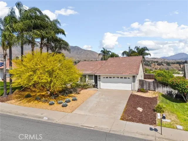 6871 Grove Avenue, Highland, CA 92346 - #1