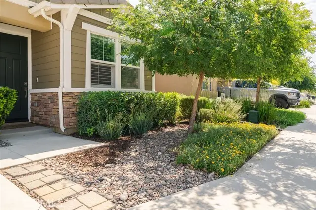 1704 Camellia Lane, Redlands, CA 92374 - #2