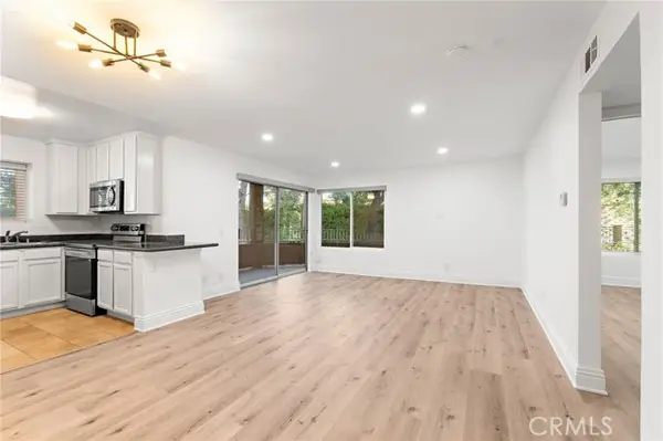2275 Del Mar  #207, Corona, CA 92882