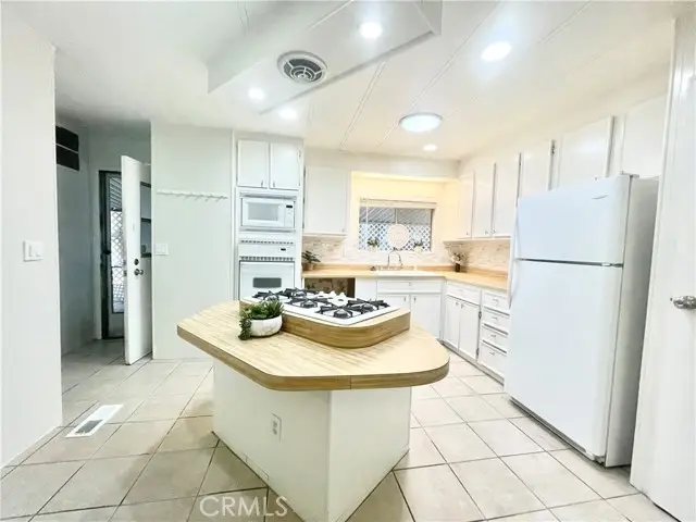 4040 Piedmont  #356, Highland, CA 92346 - #1