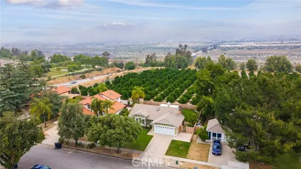 29 Hubbard Court, Redlands, CA 92374