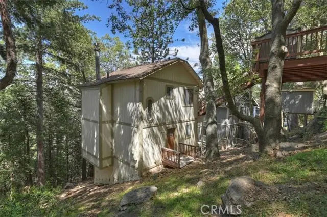 955 Coulter Pine, Crestline, CA 92325 - #1