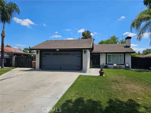 685 Smoketree Avenue, Rialto, CA 92376 - #2