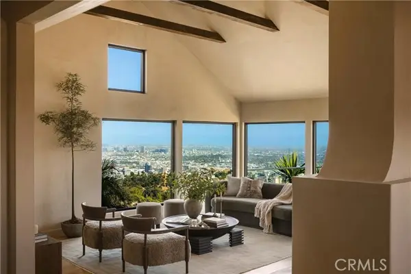 2890 Las Alturas Street, Los Angeles, CA 90068