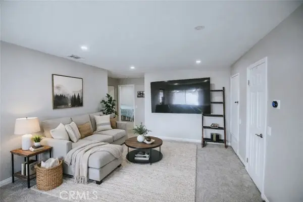 1554 Border  #G, Corona, CA 92882