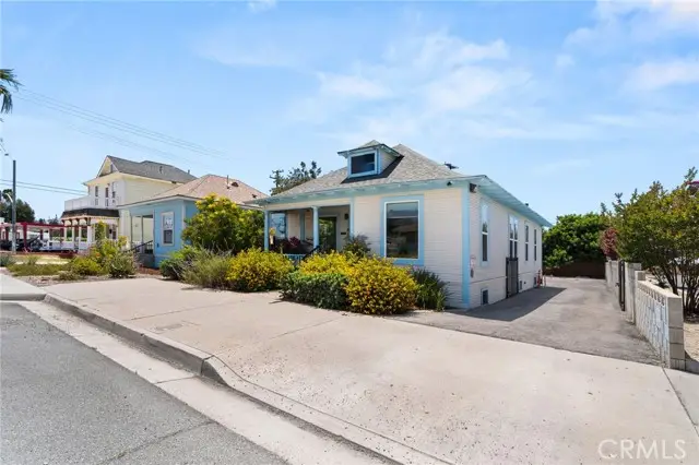 1107 Orange, Redlands, CA 92374 - #1