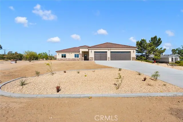 15991 Tao Road, Apple Valley, CA 92307 - #3