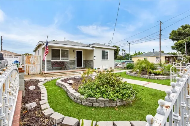 1502 Lakme Avenue, Wilmington, CA 90744 - #2