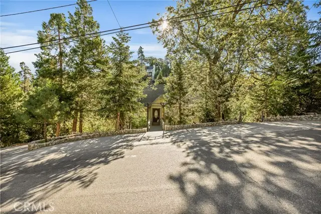 1207 Aleutian, Lake Arrowhead, CA 92352 - #3