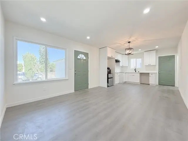 213 Broadacres Avenue, Compton, CA 90220 - #2