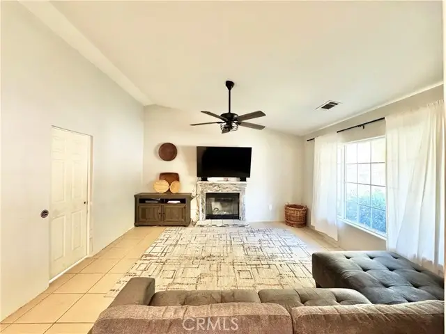 966 Allen, Banning, CA 92220 - #3
