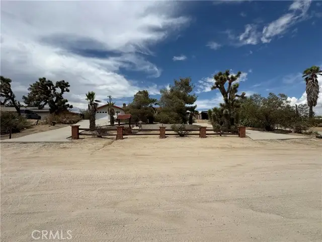 57374 Warren, Yucca Valley, CA 92284 - #2