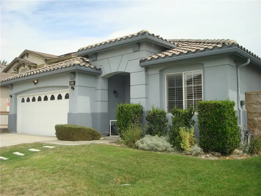 6043 Camargo Place, Fontana, CA 92336 - #2