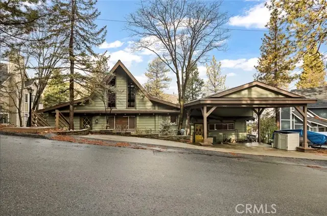 904 Sandalwood, Lake Arrowhead, CA 92352 - #1