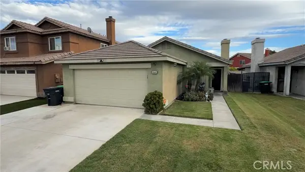 864 Award, Colton, CA 92324