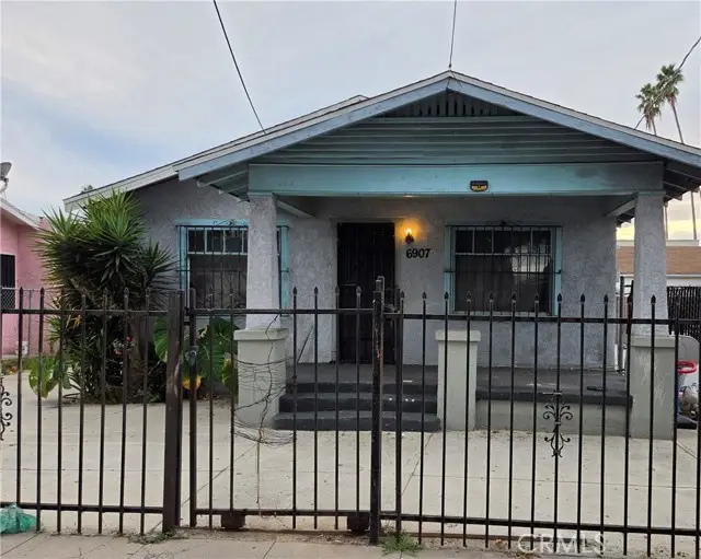 6907 Menlo Street, Los Angeles, CA 90044 - #1