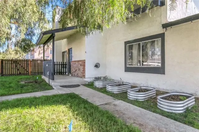 1318 Stillman, Redlands, CA 92374 - #2