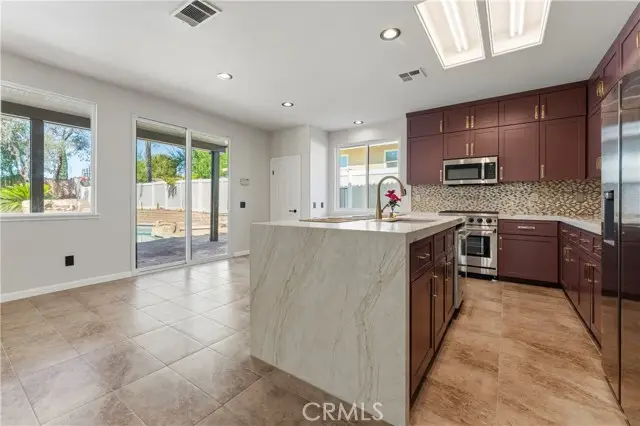 976 Hemingway Drive, Corona, CA 92878 - #3