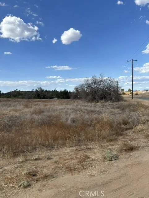 0 289-240-055, Perris, CA 92570