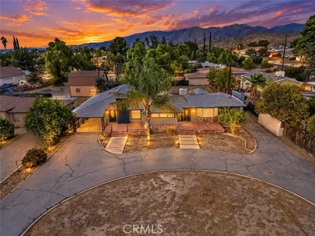 2050 Oakland Avenue, Hemet, CA 92544 - #1