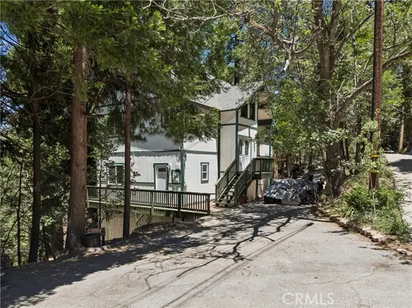 582 Grass Valley Court, Lake Arrowhead, CA 92352